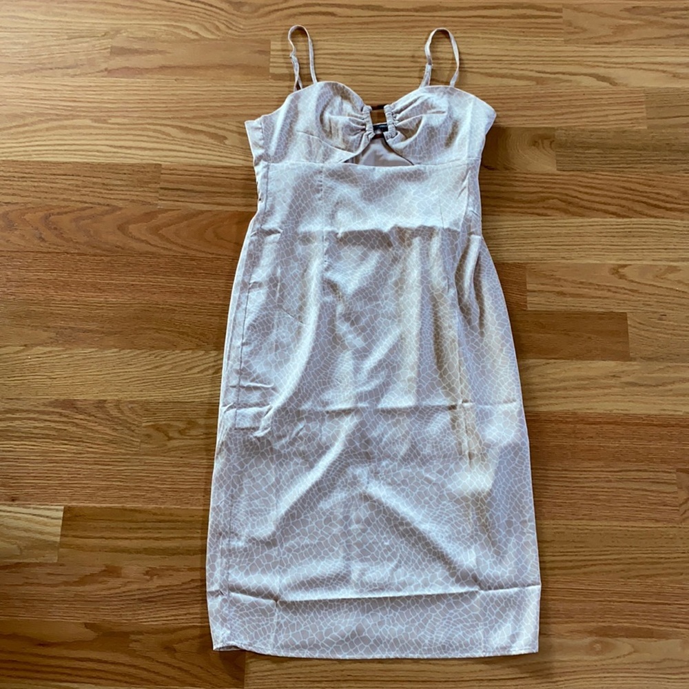 Forever21 printed dress Satin L